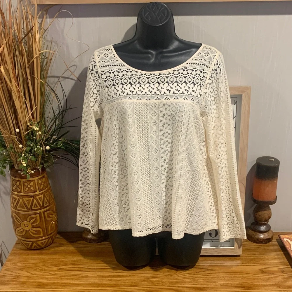 Hollister Cream Lace Blouse